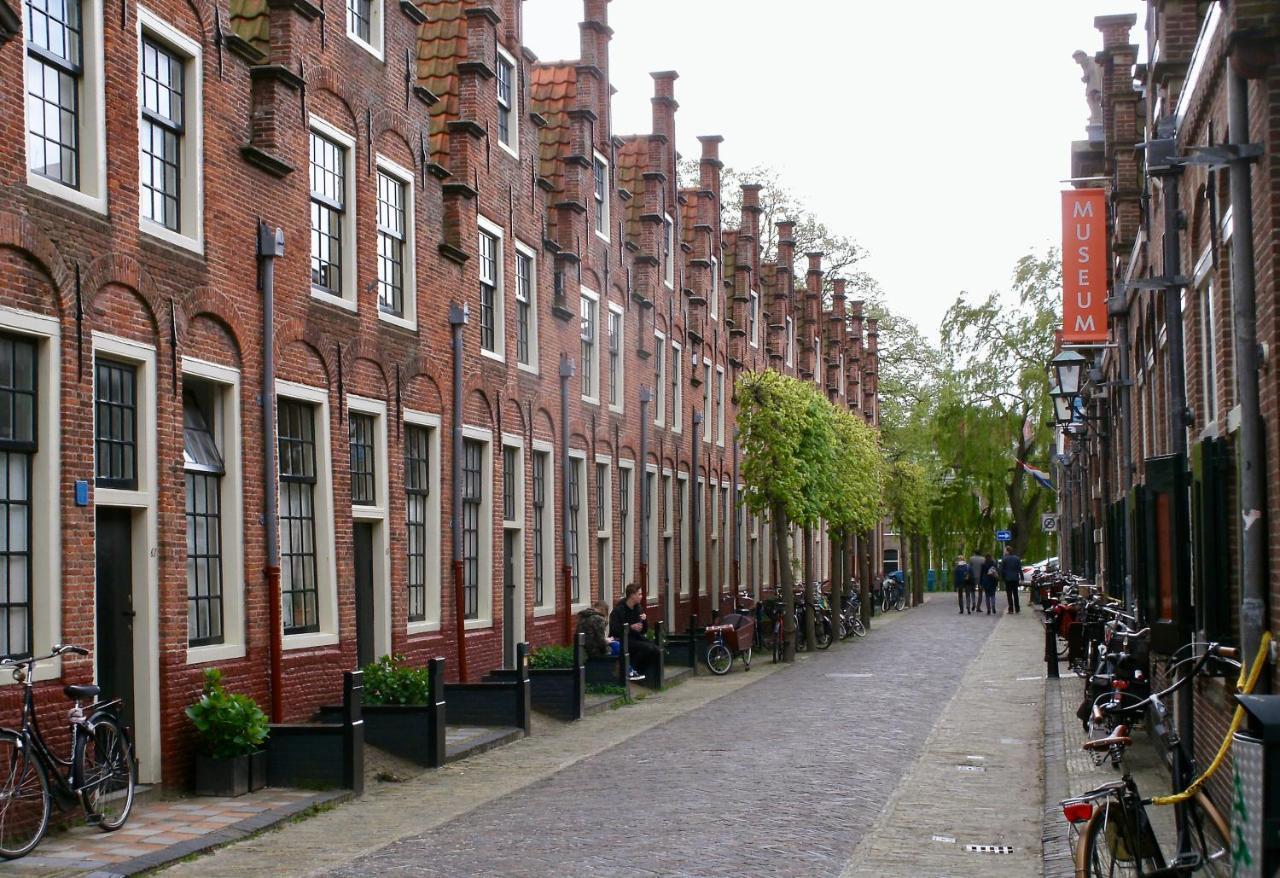 Bed & Breakfast Tegenover De Molen Haarlem Exterior photo